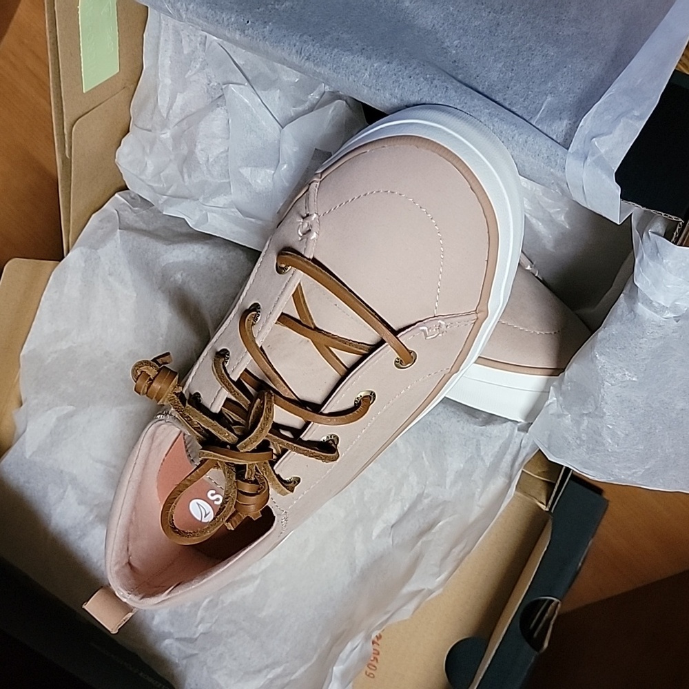 Adorable Sperry Crest Vibe Rose Dust Shoes